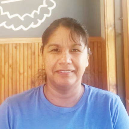 Olga Cabrales posa para una foto 
