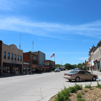 centro de Chadron, calle Nebraska con edificios a ambos lados