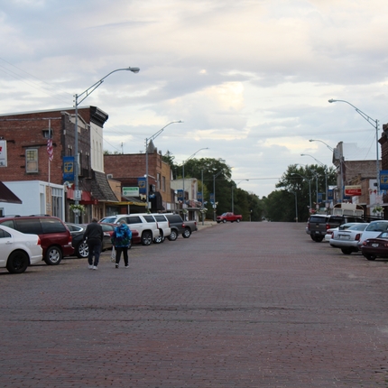 main street in Oakland, Nebraska