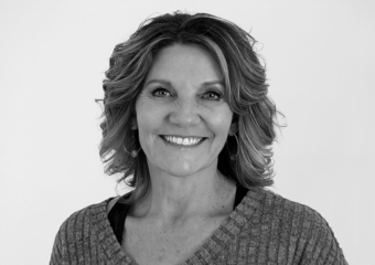 Headshot of Amy Thelander